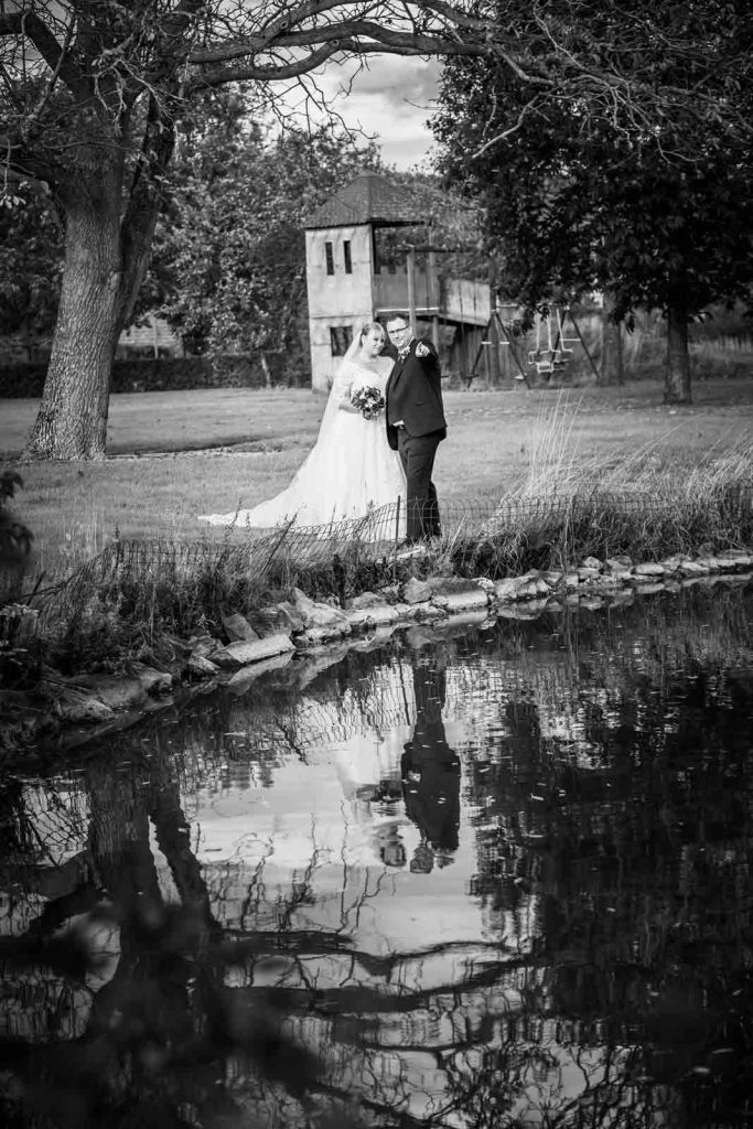 Hochzeitsfotograf Corinna Bosselmann - Brautpaar am See